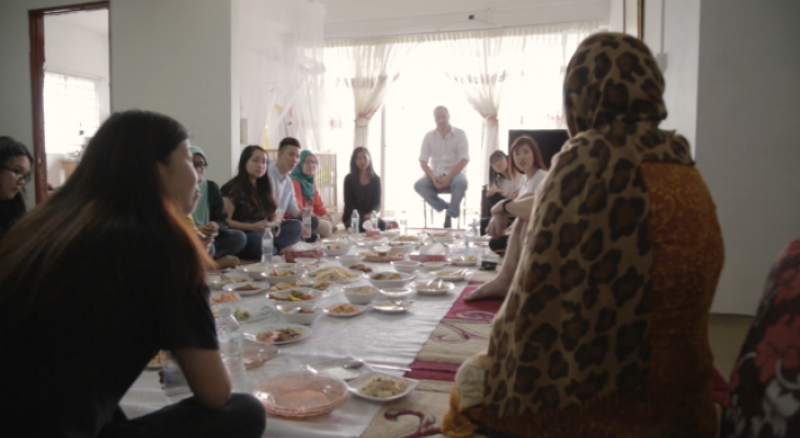 From Outsider to Insider: Sharing a Meal with Refugees