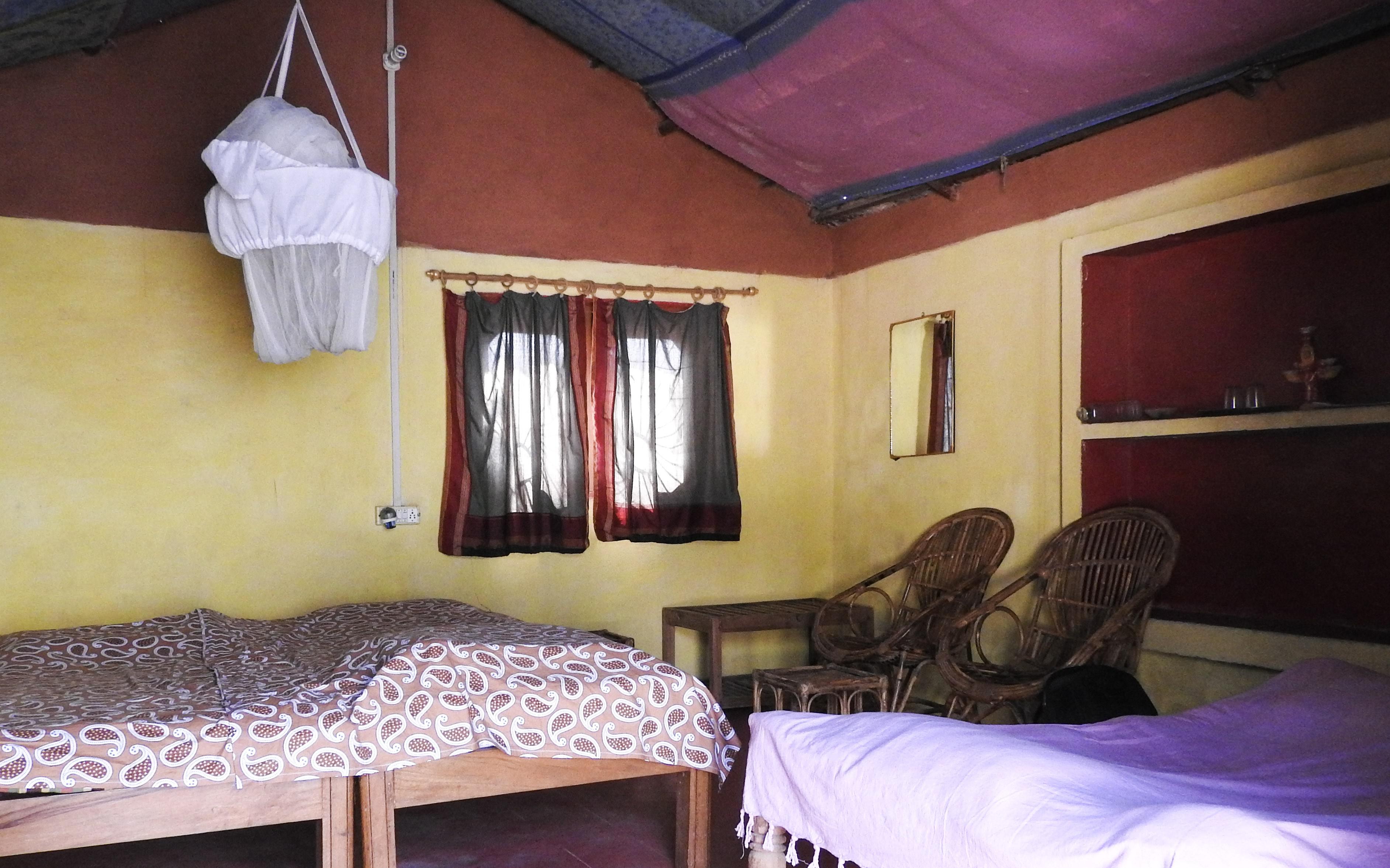 Beginning with just two families, Friends of Orchha provided seed investment to them to construct simple, cozy rooms and bathrooms for travellers. Today, it has six host families in its network, providing not only accommodation, but also meals and other travel services.