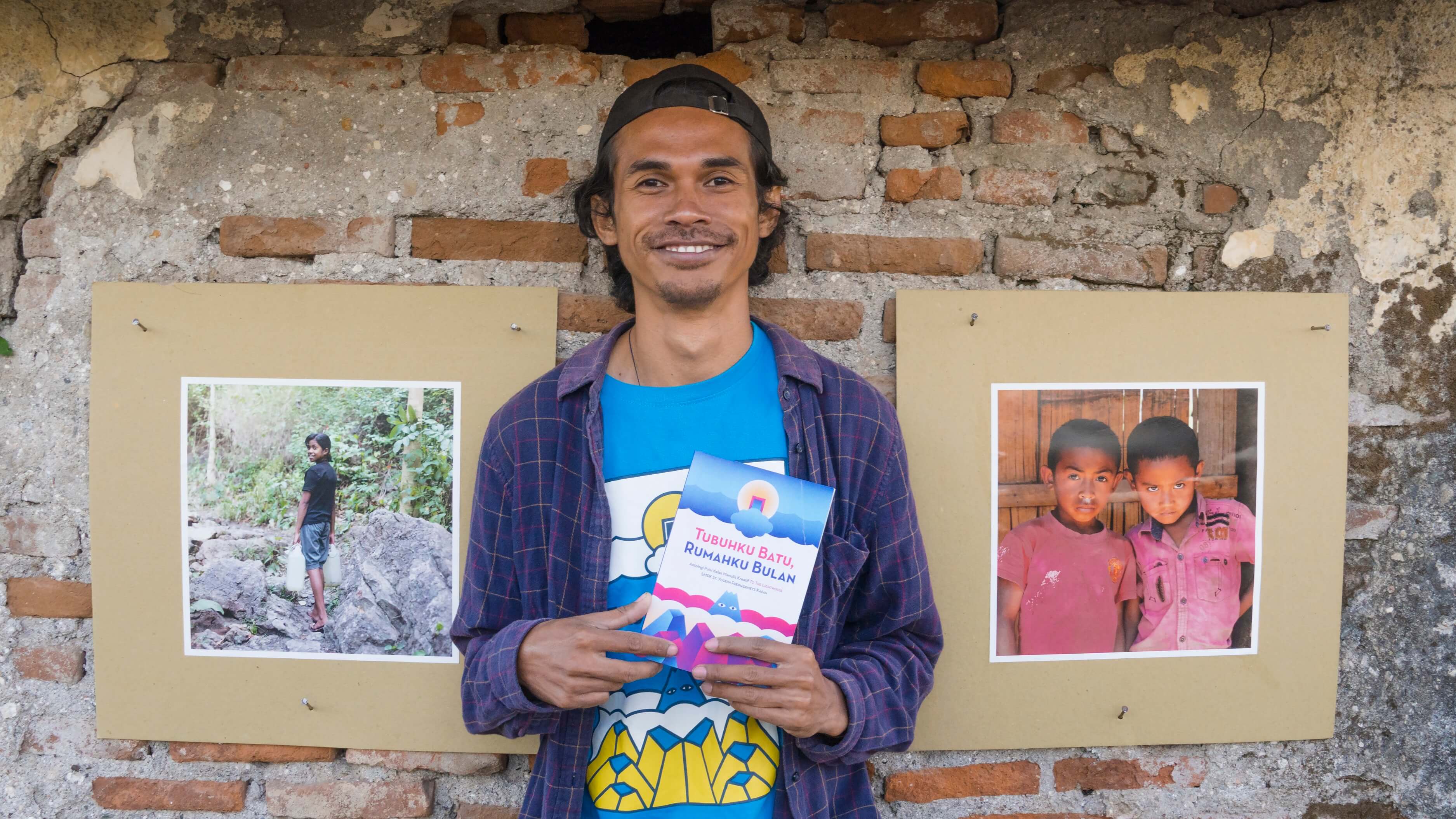 But along with other traditions, elafs were diminishing in Mollo society, prompting Dicky Senda (pictured), a short story writer, to open a library for Mollo children in his home village of Taiftob. Photo by Andra Fembriarto