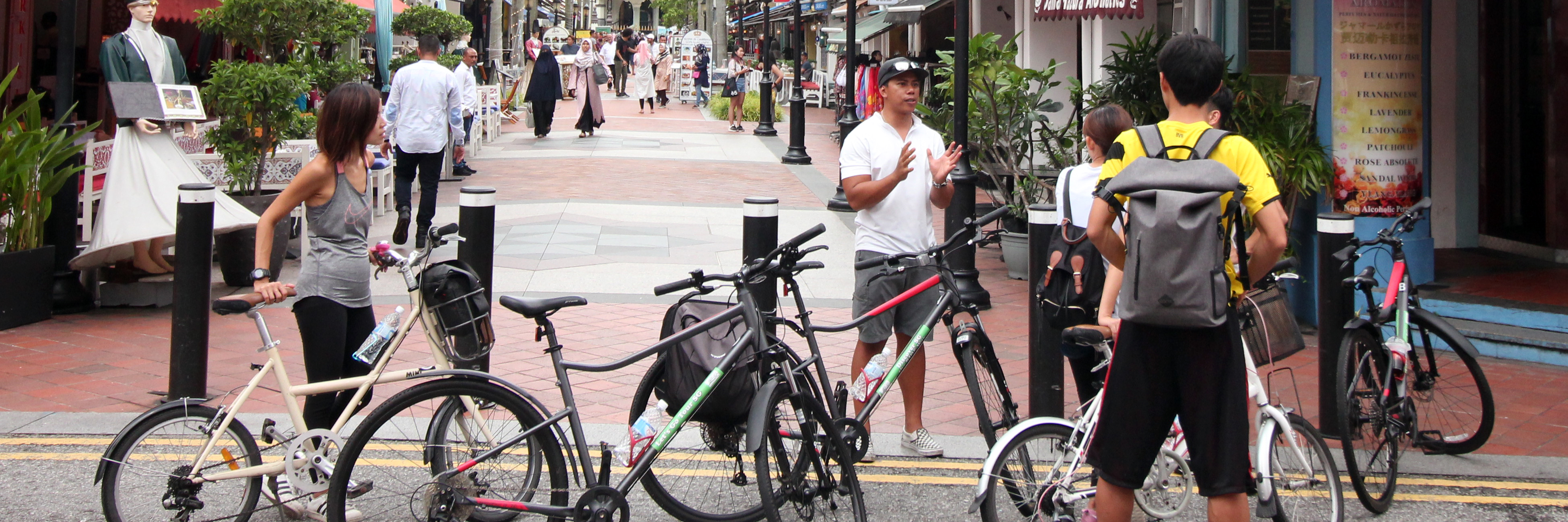 Bike around Singapore's backstreets with Let's Go Bike Singapore. Photo by Lin Yanqin