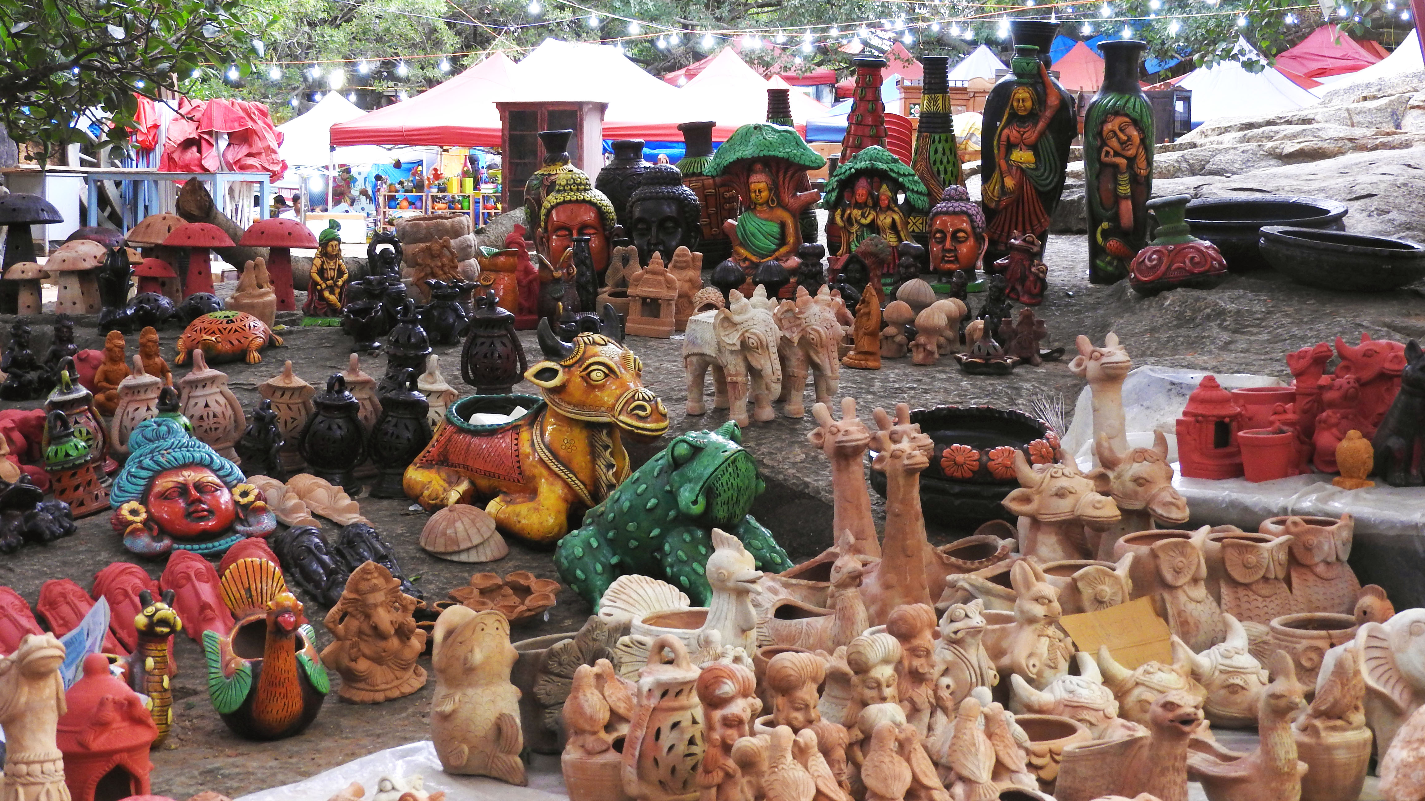 Karnataka Chitrakala Parishath also hosts a marketplace where artists and artisans can showcase and sell their work, providing a valuable platform for developing sustainable incomes. Photo by Elita Almeida