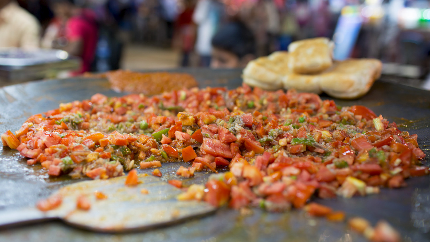 As you wind your way through Chowpatty and Mohammad Ali Road, chow down pav bhaji, which is mixed vegetables bhaji cooked on an open pan topped with dollops of butter and served with pav (bread). Photo from RTT