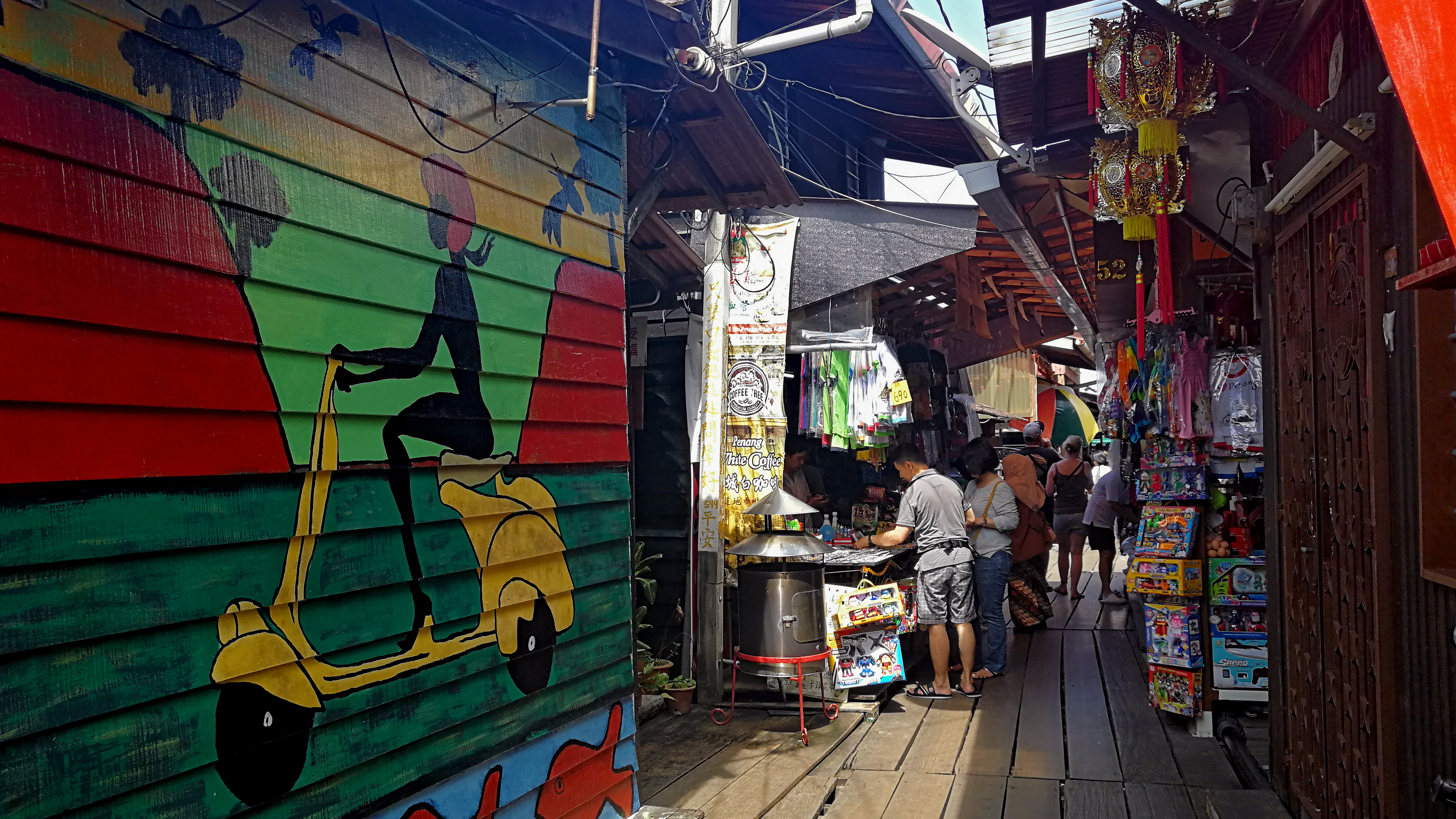 The Chew Jetty is the most tourist-friendly, with the longest walkway, pop-up stalls and a floating temple. But note that the jetties are still homes, so respect the residents’ privacy. Photo by Alexandra Wong