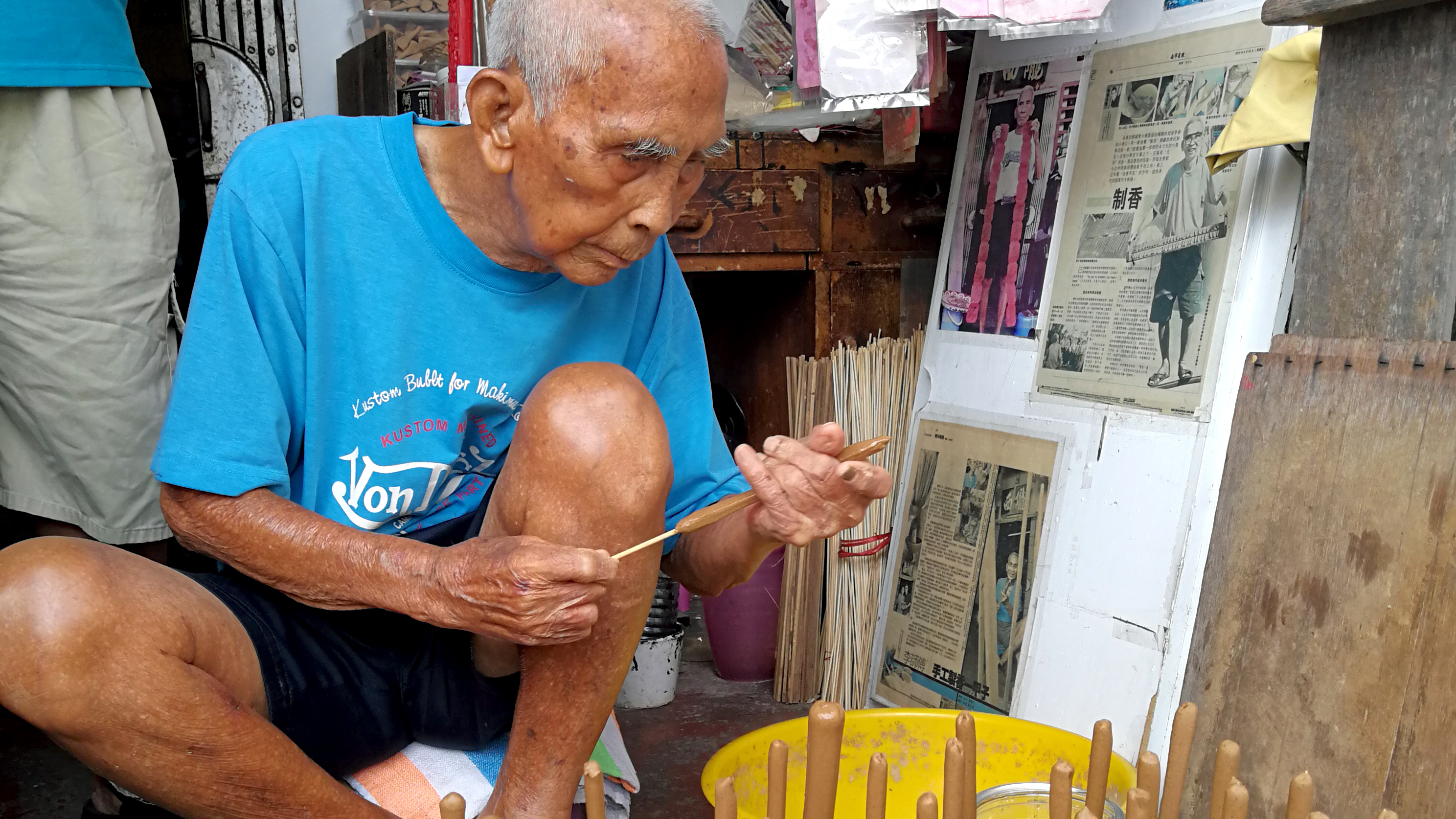 Keep your eyes peeled for the remaining traditional crafts of Penang — old shops where graying artisans make signboards, handmade shoes, anchors and rattan furniture. Many have been pushed out by high rents from the tourism boom, but next to Kuan Yin temple, you will still find 91-year-old Lee Beng Chuan (pictured) teaching visitors the art of making joss sticks. Over in Little India, Kedai Songkok OSM Mohd Shariff is the only place left in Penang to find handmade Muslim headgear. Photo by Alexandra Wong