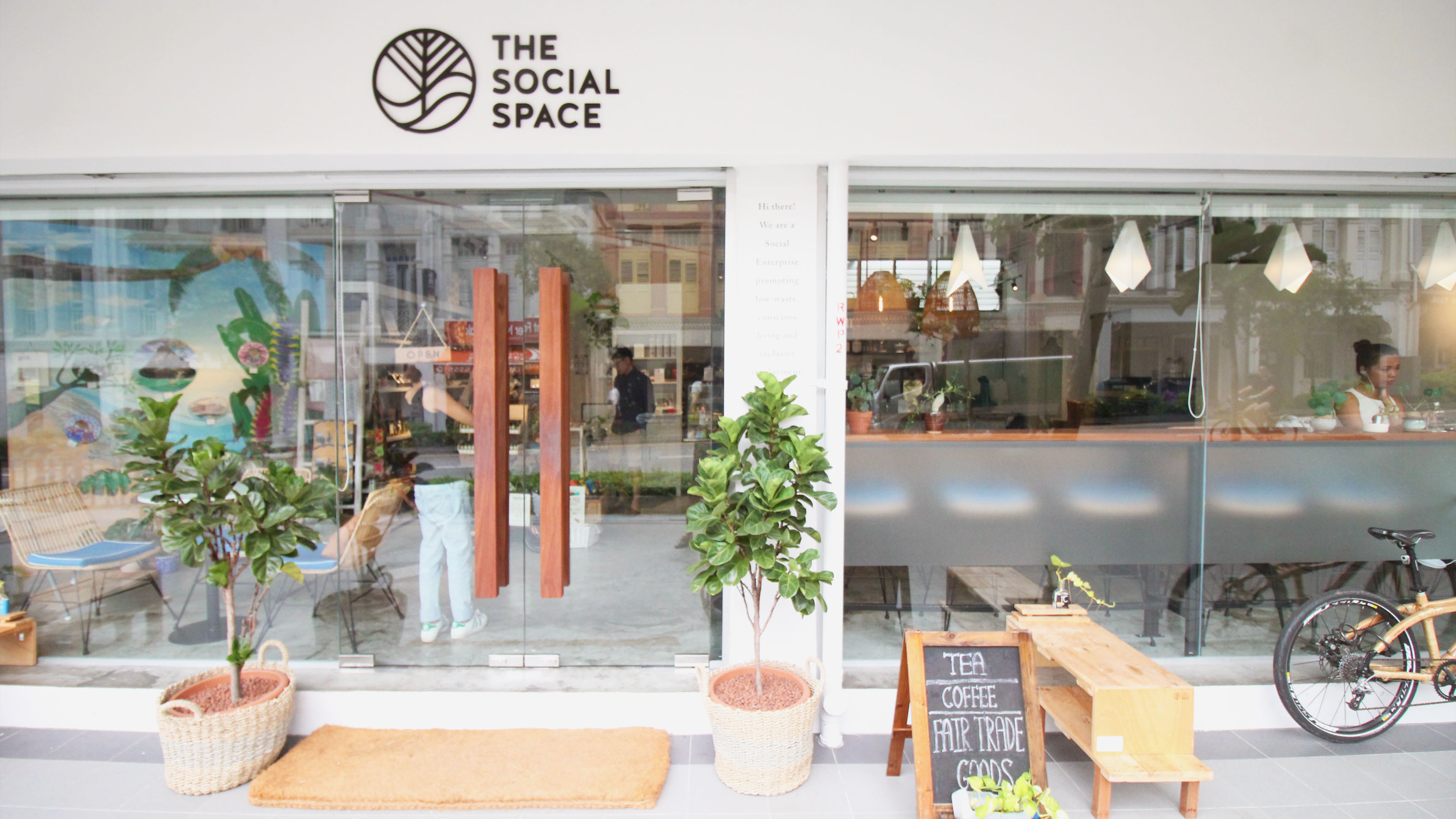 A sustainable cafe with style