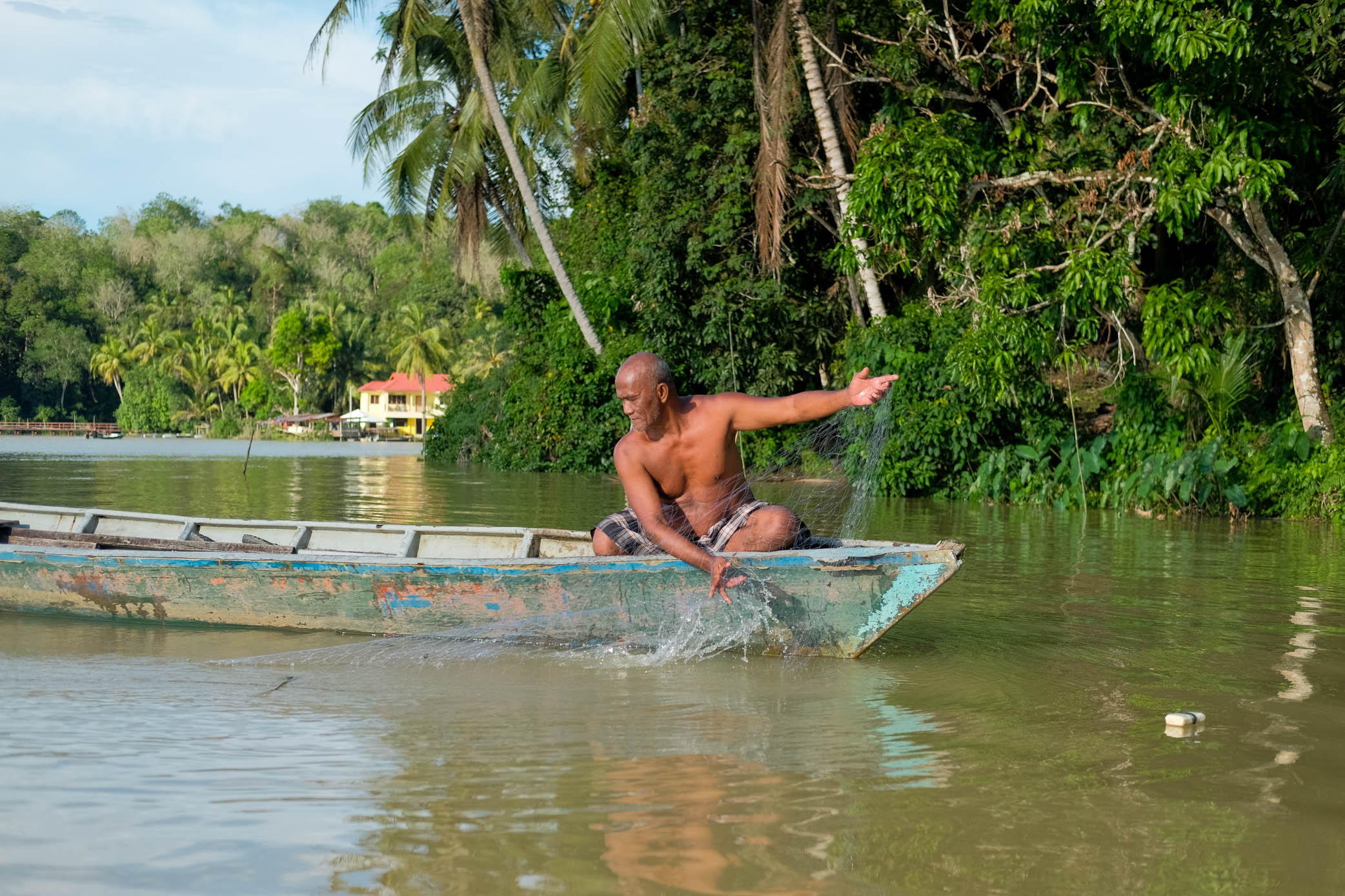 The fishermen of Tasik Chenderoh care for the cleanliness and health of their waters, as it serves as their livelihoods and communities. Photo by Ansell Tan