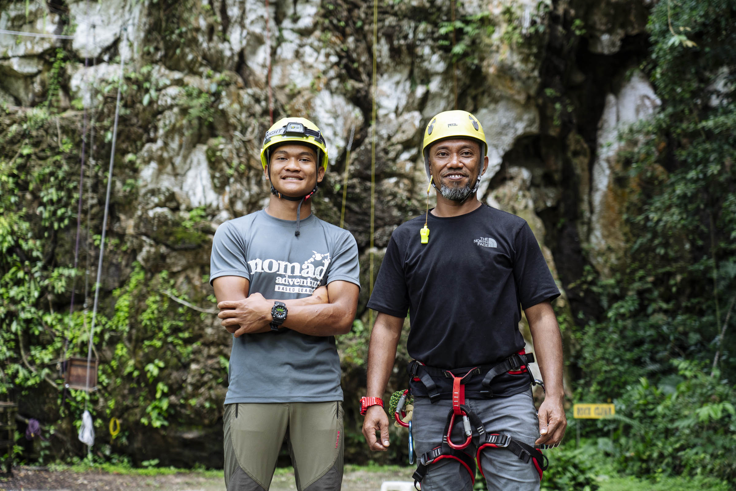 Student Imran (left) and instructor Rafizi (right) at Nomad Adventure. Photo by Teoh Eng Hooi.