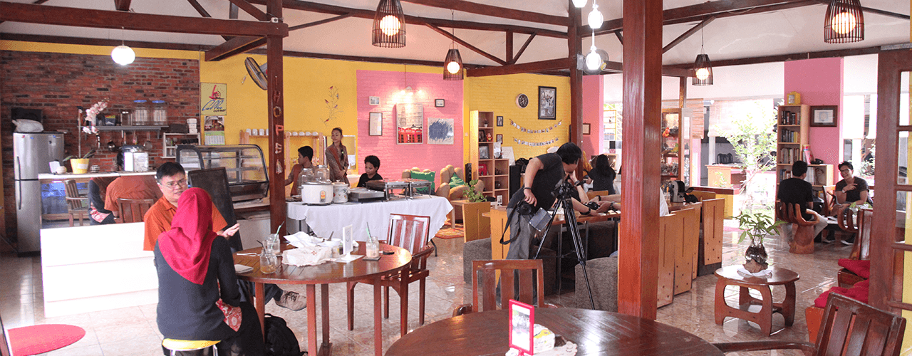 Enak! Indonesia's best places to eat and do good Enak! Indonesia's best places to eat and do good