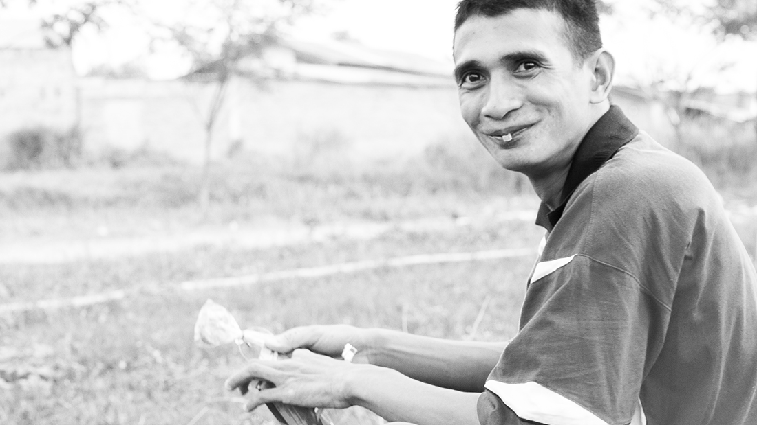 Eko won us over with his charming smile. There was such sweetness in his gestures, we were amazed. For me, that glow in his eyes spoke of the warmth in his heart. How I wished he was able to speak. Indeed, a smile which knew no bounds! Eko won us over with his charming smile. There was such sweetness in his gestures, we were amazed. For me, that glow in his eyes spoke of the warmth in his heart. How I wished he was able to speak. Indeed, a smile which knew no bounds!