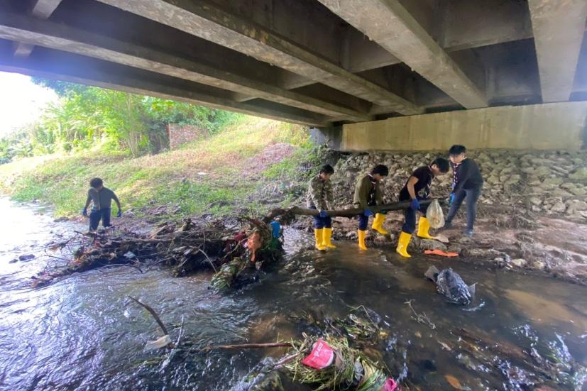 River cleanup