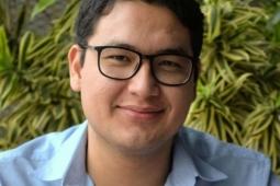 The Refugee Entrepreneur: HELPing Those in Need