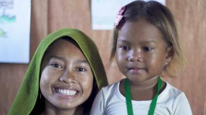 Cartwheel Foundation: Education for Philippines’ Sea Gypsies