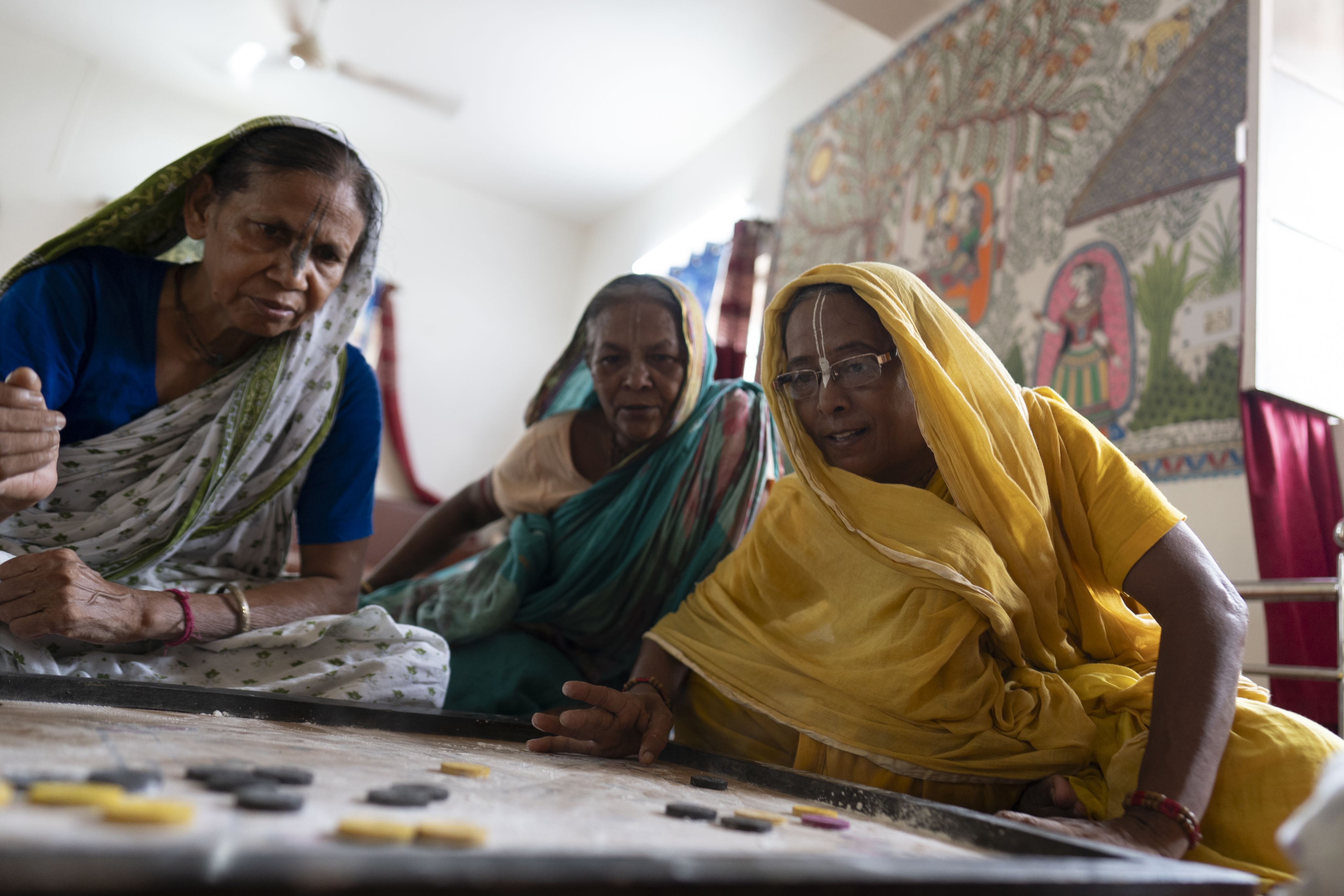 Women practise communal living at Maitri India's ashram.
